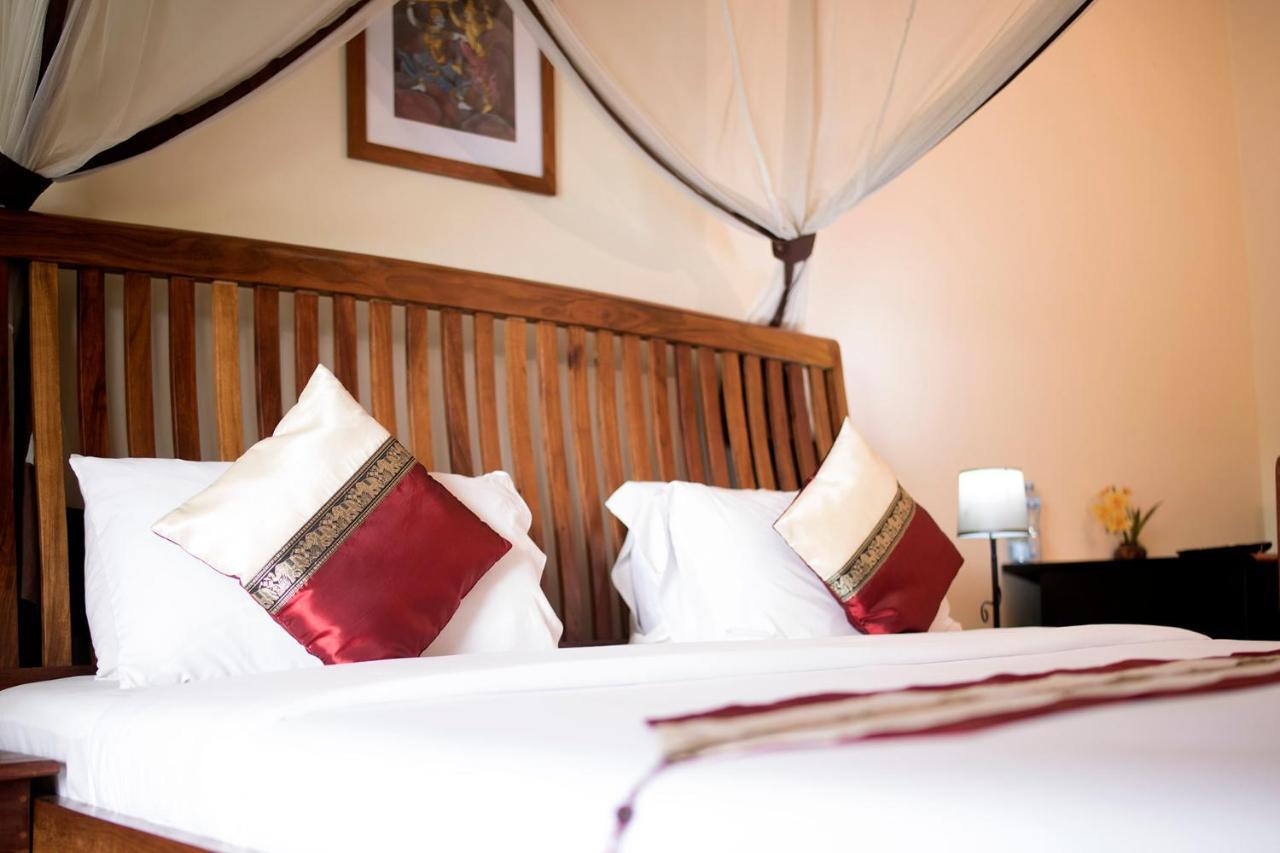 Entebbe Palm Hotel Eksteriør billede