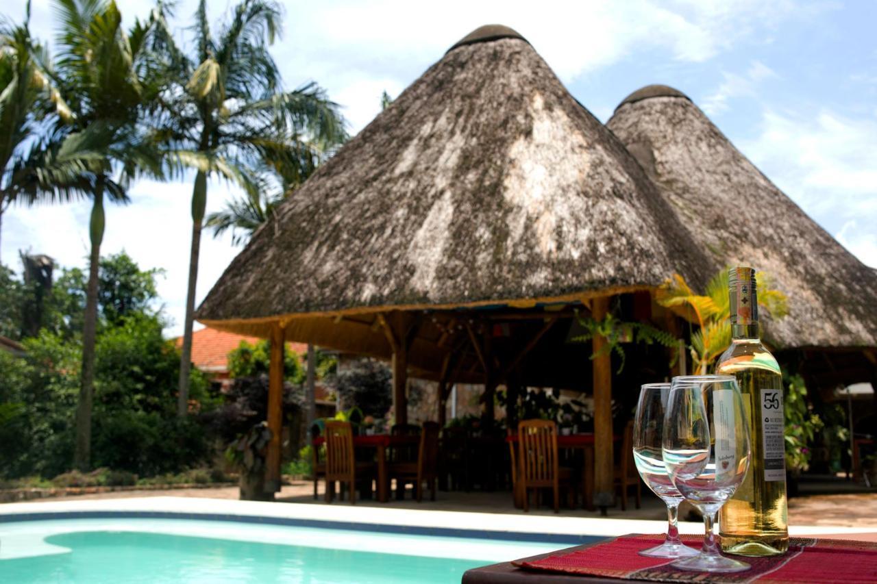 Entebbe Palm Hotel Eksteriør billede