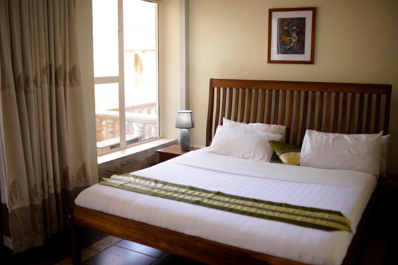 Entebbe Palm Hotel Eksteriør billede